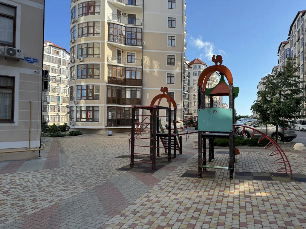 Квартира Квартира с балконом в ЖК Черноморский 2 - до пляжа 10 минут — Геленджик