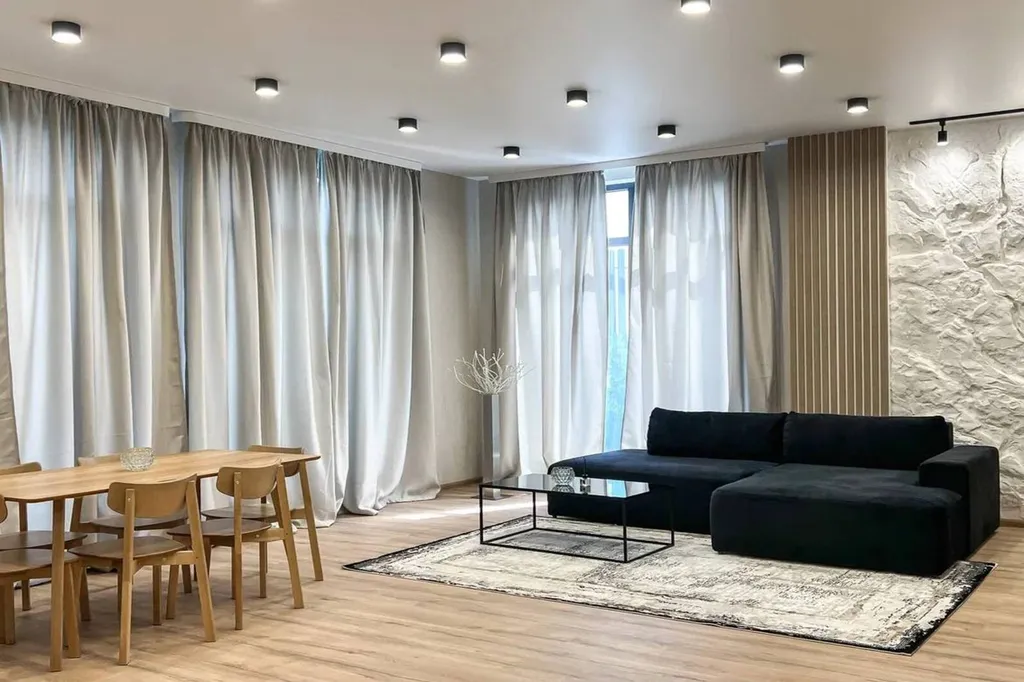 Новый коттедж в хорошей локации Адлера с бассейном, 4 спальнями с с/у