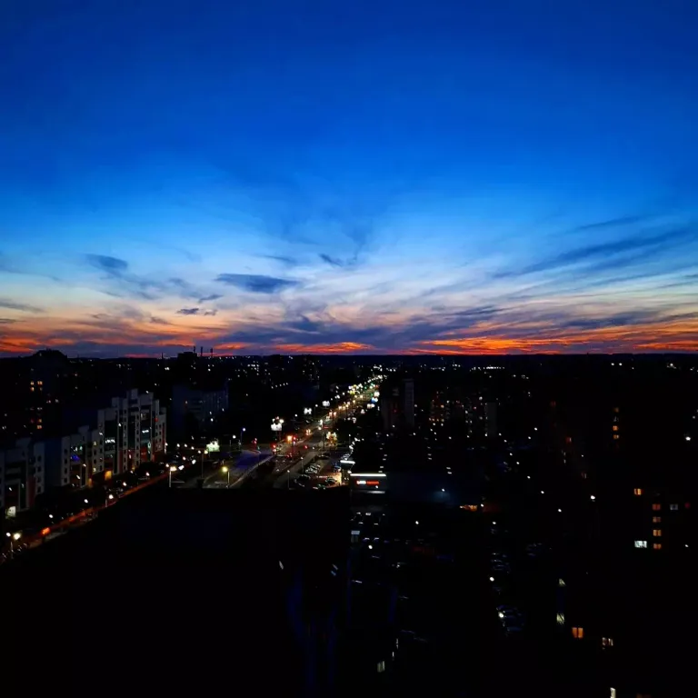 Квартира студия с видом на город.