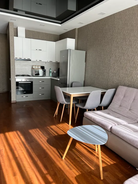 Уютная двухкомнатная квартира с потрясающим видом на море