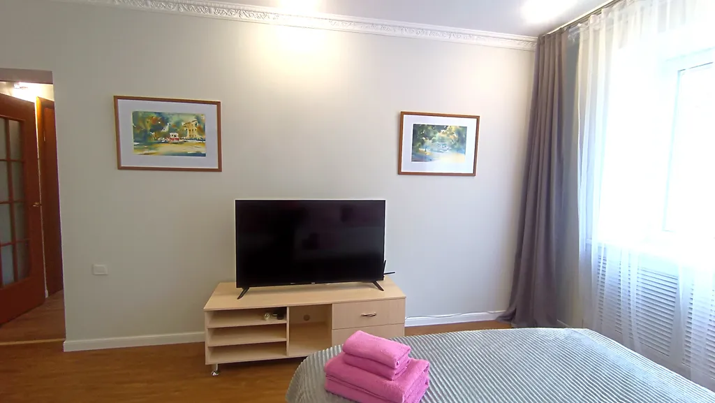 Уютная квартира недалеко от метро Алатау и по. Абая