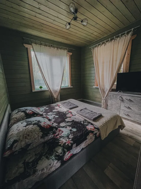 Дом в лесу с баней и чаном