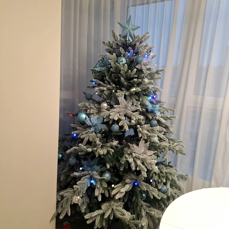 Современная уютная 2х комнатная квартира (евротри) в центре города