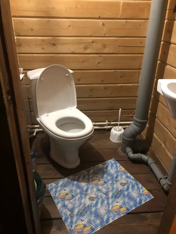 Комната с видом на горы в уютном доме