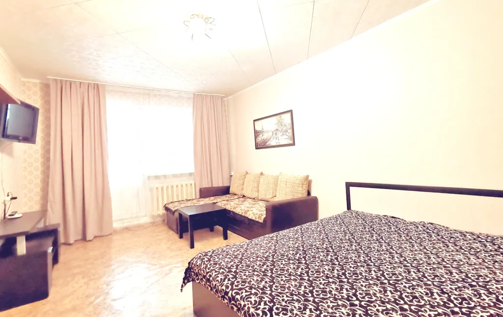 1-комнатная квартира у Реацентра, метро Безымянка — аренда посуточно в Самара