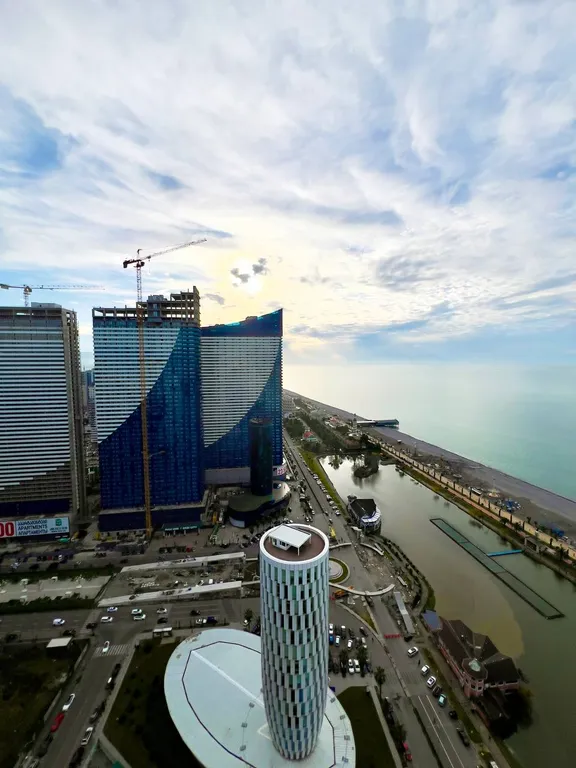 Alliance Palace, вид на закат, море и поющие фонтаны