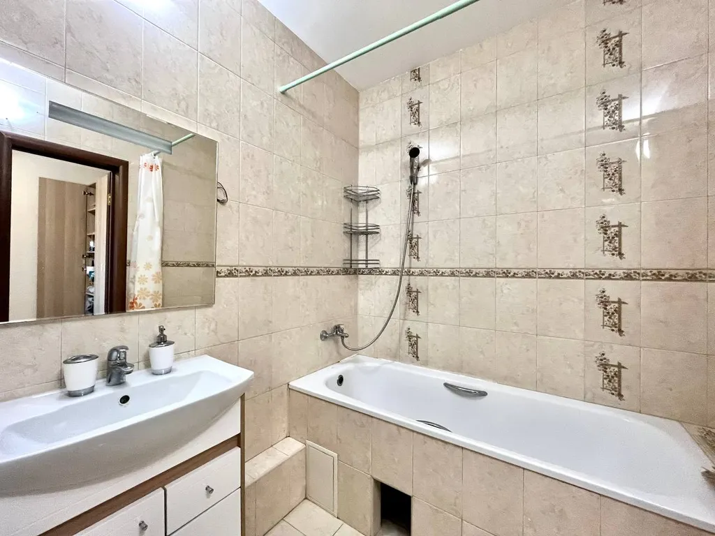 Просторная 1-комнатная квартира для 1-4 гостей у Шереметьево