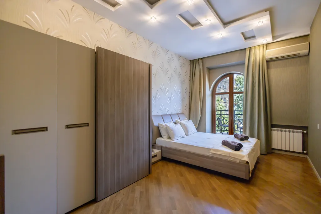 Комфортная квартира на торговой с двумя балконами