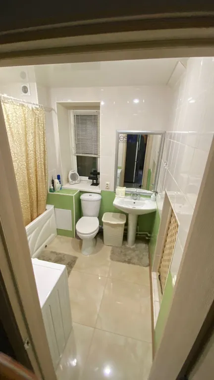 Дом в лесу у залива