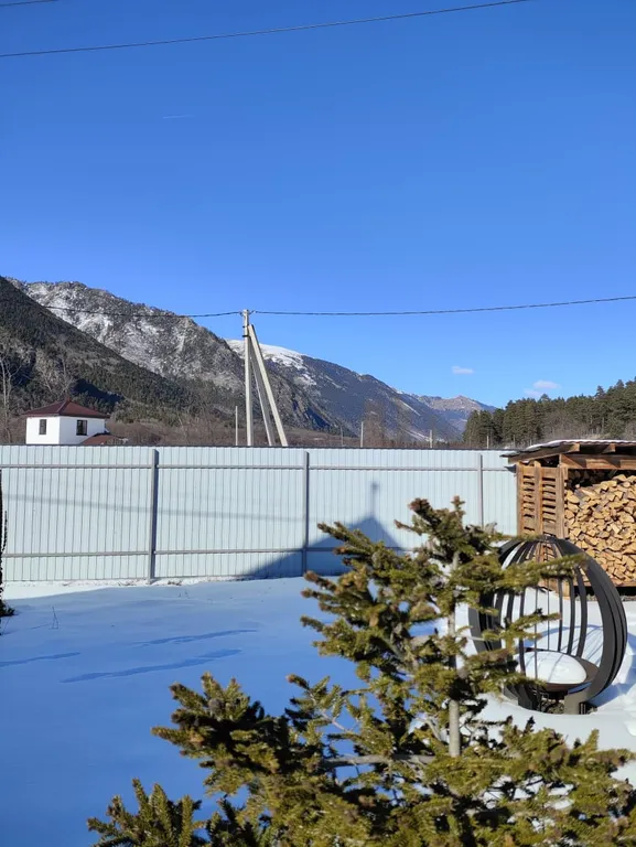 Домик у озера