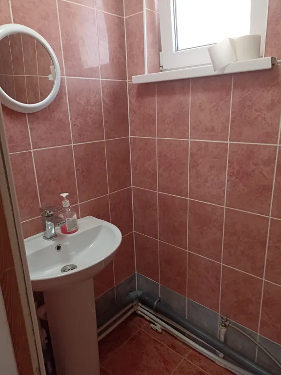 Двухэтажный трёхкомнатный дом Крым с кухней и двором под ключ