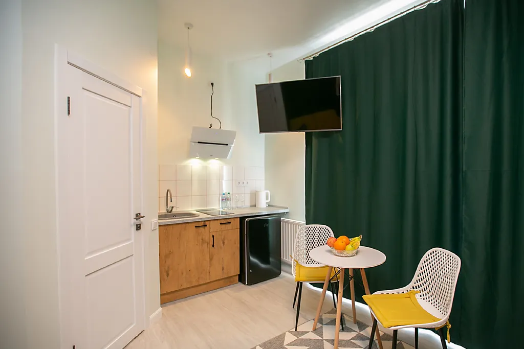 Dream - студия с кондиционером, личным двориком и барбекю