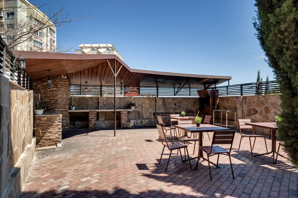 Трехкомнатная квартира с видом на море и горы