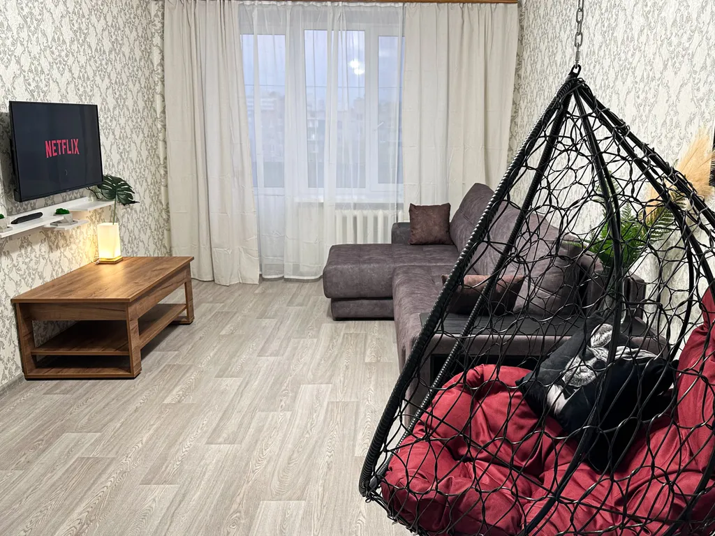 Квартира Двухкомнатная квартира с качелями у метро Пролетарская — Москва