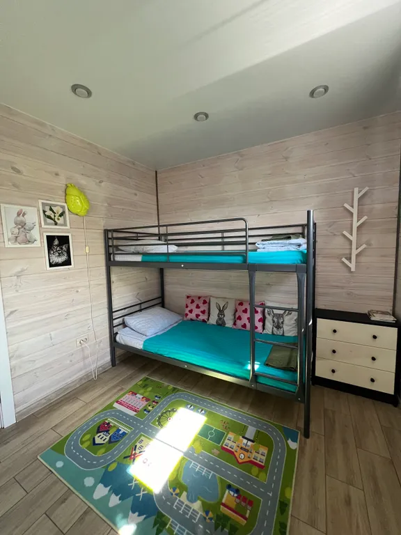 Двухкомнатный дом с видом на гору