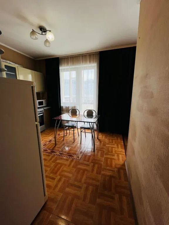 Уютная квартира в микрорайоне Взлёта, рядом ТРЦ Планета