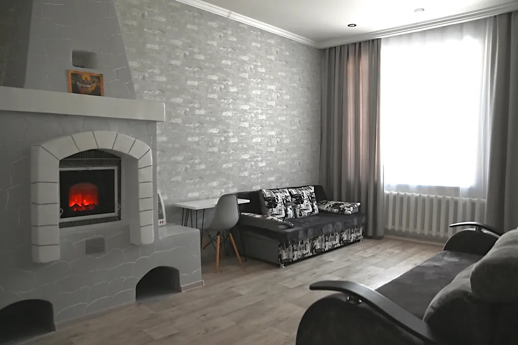 Трёхкомнатная квартира в районе военного госпиталя — аренда посуточно в Белогорск