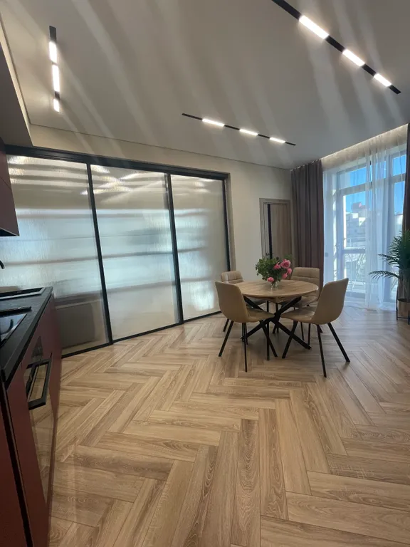 Супер видовая квартира в элитном доме с новым дизайнерским ремонтом