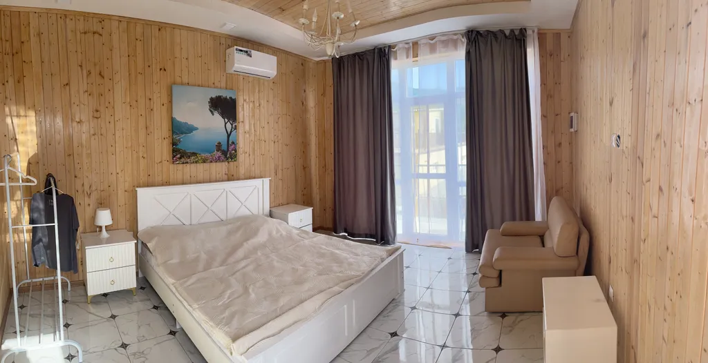 Просторные апартаменты 170 кВ м с 2 озерами и лаунж зоной