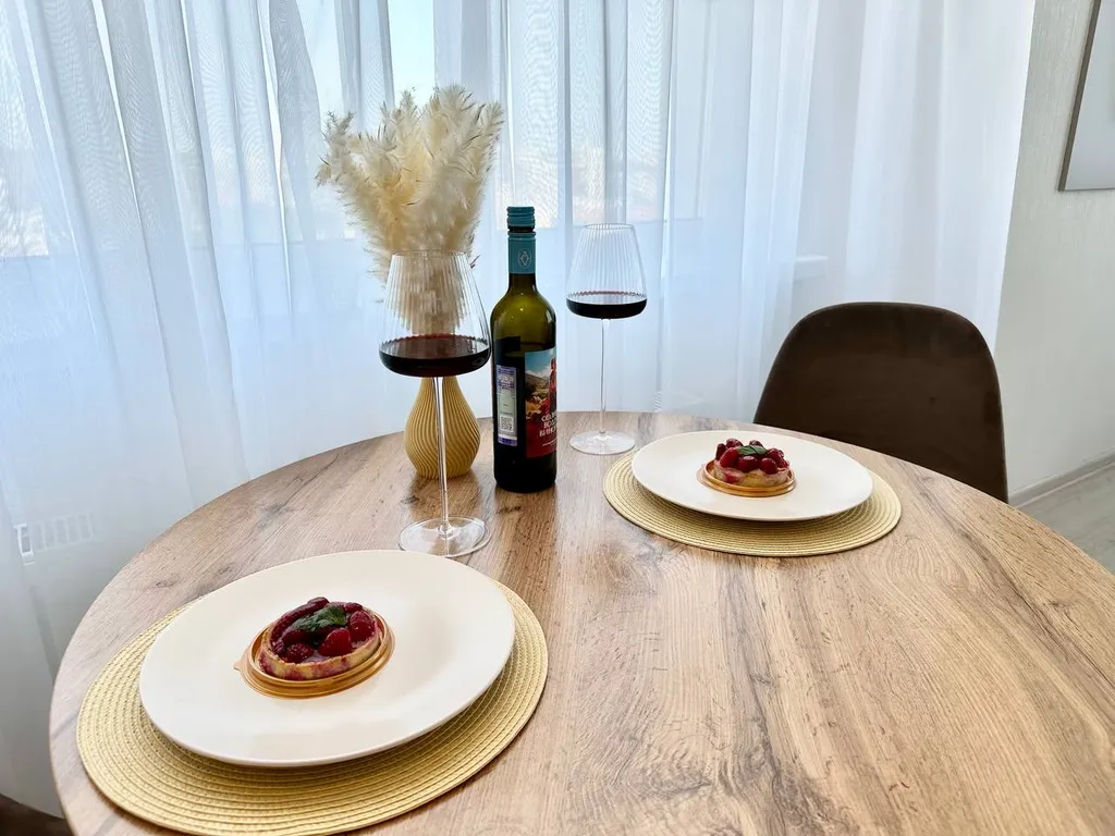 Модная студия с видом на город