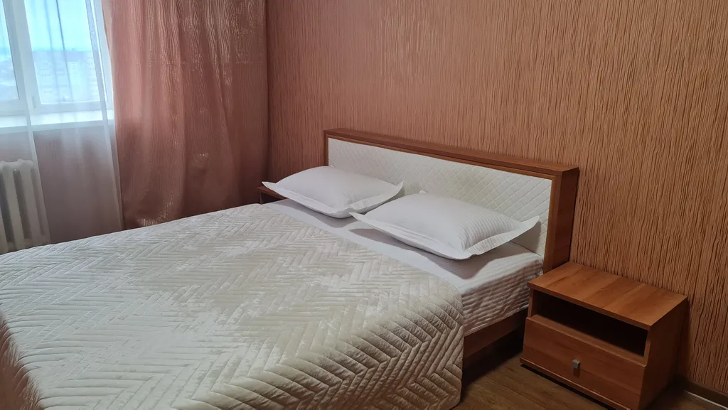 Светлая двухкомнатная квартира с евро ремонтом в многоэтажном доме