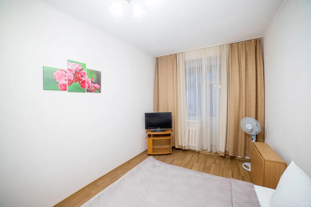 Светлая квартира в элитном доме с парковкой в самом центре