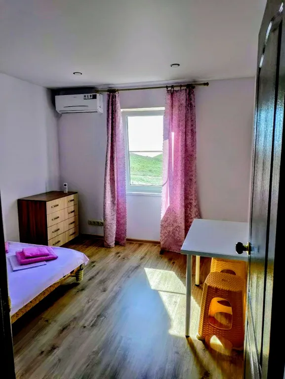 Апартаменты у моря с большой террасой, панорамным видом на море и горы