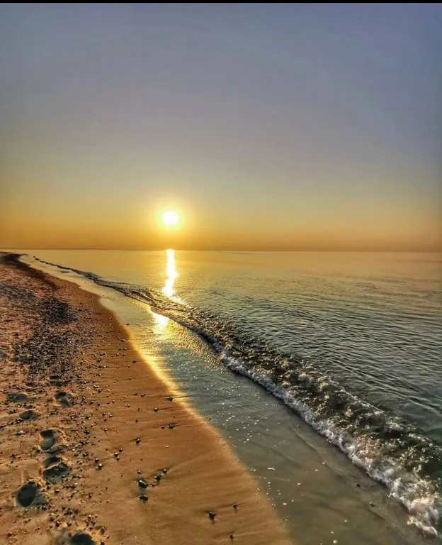 Двухкомнатная квартира на берегу моря