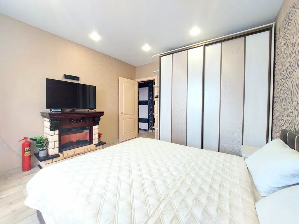 Квартира Апартамент 2-х комнатный с камином — аренда посуточно в Ульяновск