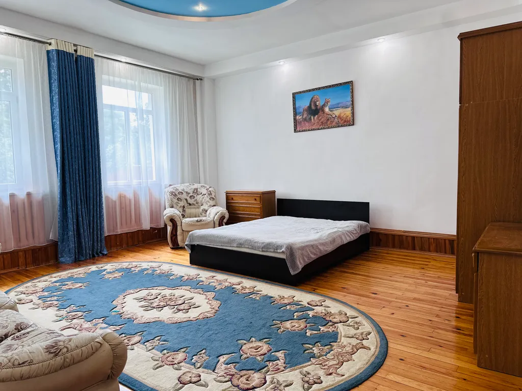 Коттедж Bighouse — аренда посуточно в Теберда