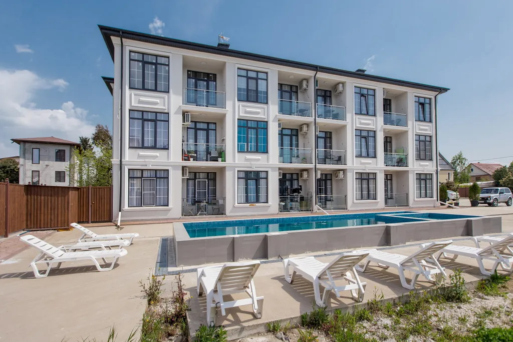 Квартира Квартира Уютный апартамент со своей придомовой территорией и бассейном — Сириус