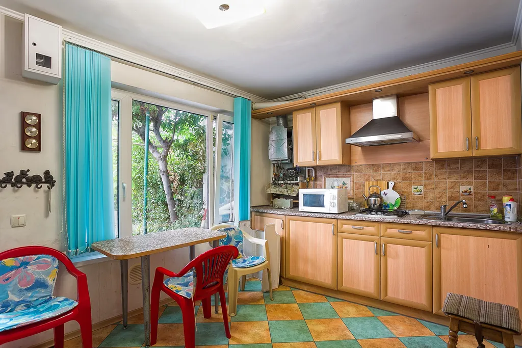 Апартаменты с видом на море и Храм