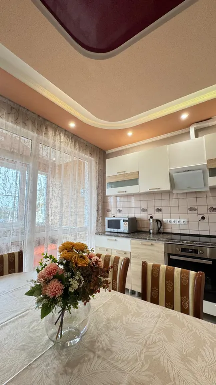 Комфортная, большая квартира в 100 метрах до моря