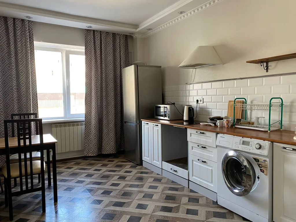 2 комнатная квартира на 1 этаже в самом центре Якутска