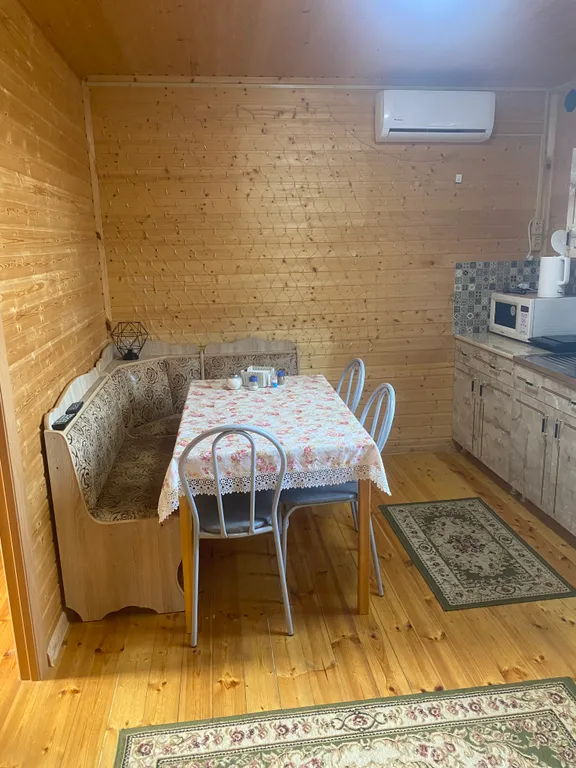 Дача на горке с видом на горы