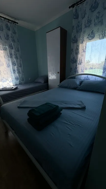 Квартира Корабли трёхместный номер — аренда посуточно в Геленджик