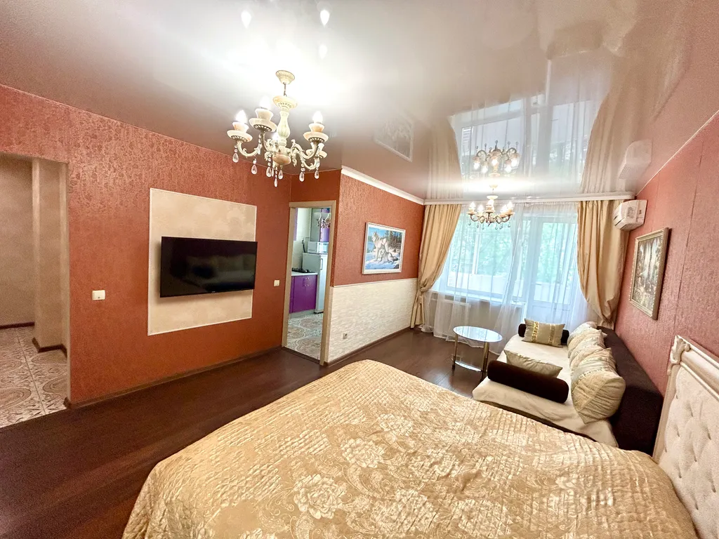 Квартира у Площади Якуба Коласа и Комаровского рынка