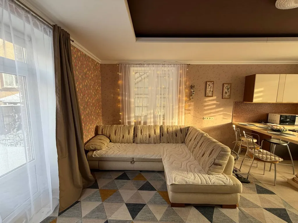 Большой дом для дружной компании