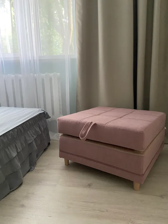 Видовая квартира с панорамным окном в центре