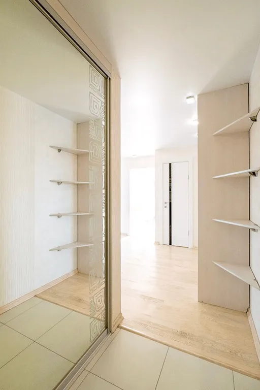 С панорамным видом рядом с проспектом Ленина