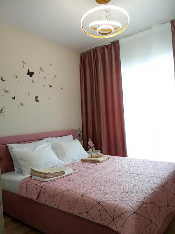 Видовая евродвушка с видом на реку готова к новому году