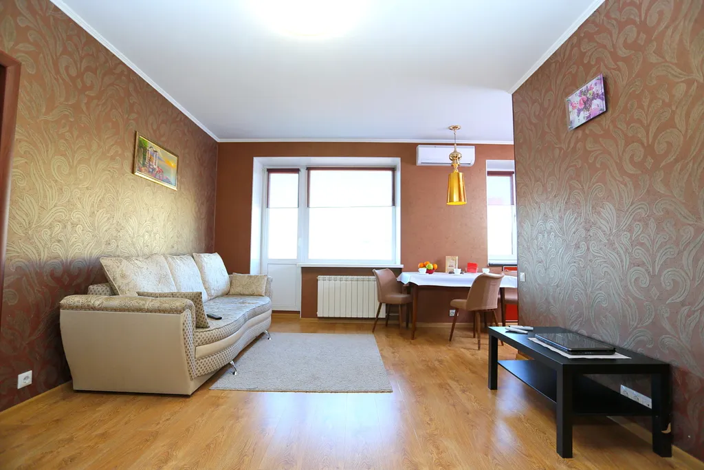 Квартира Уютная квартира в центре города у Набережной — Омск