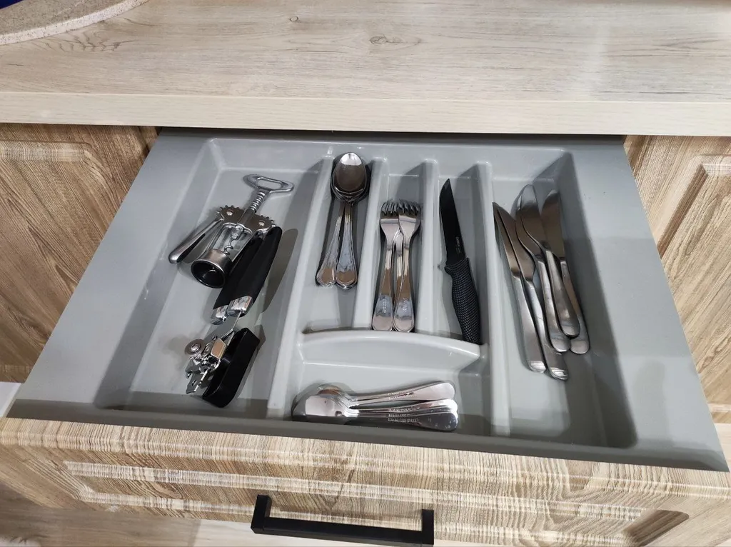 Уютная солнечная студия + спальня в 5 минутах пешком до Термы Вода