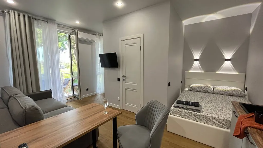 Квартира с посудомойкой, балконом и бассейном