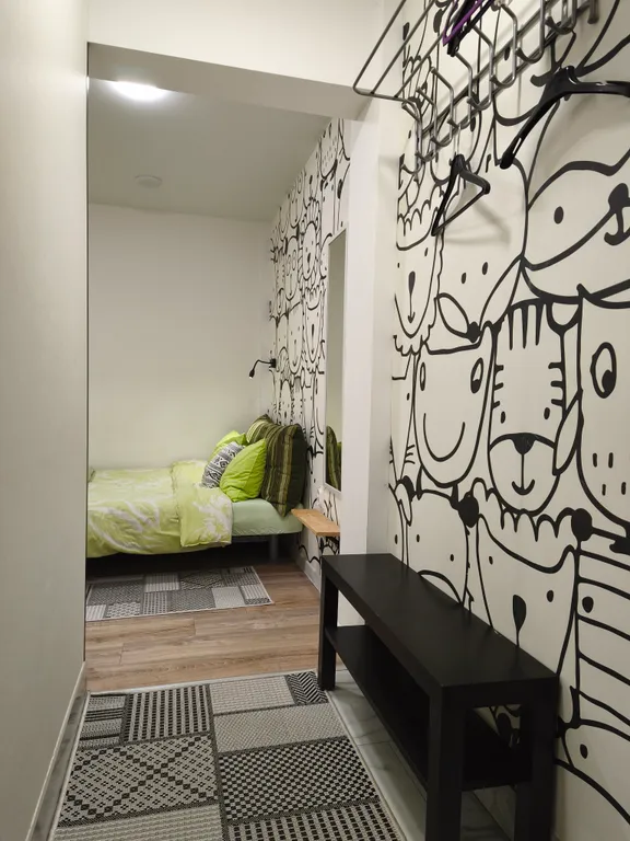 Кв-студия с отдельной спальней с лоджией Центр в5мин, напротив универа