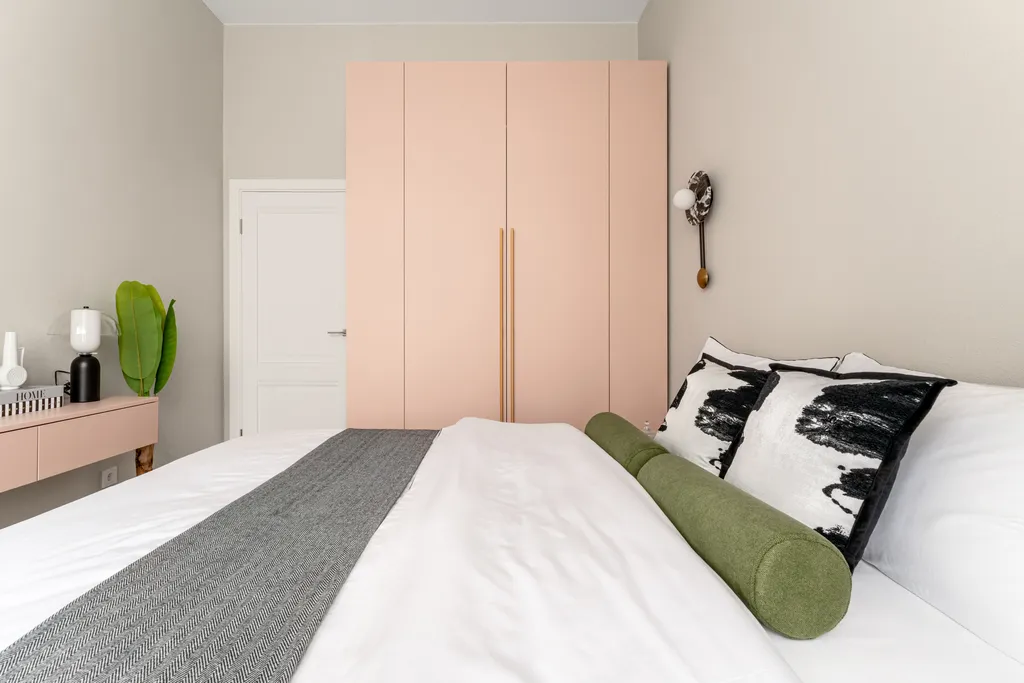 Квартира Apart-Deluxe Легенды моря: Дизайнерская 1к.квартира у озера и моря — Светлогорск