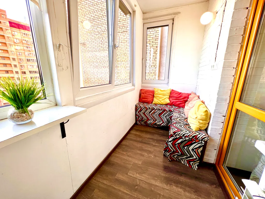 Квартира Квартира Дизайнерская студия на 9 этаже в ЖК Современник рядом с МТЛ-Арена — Самара