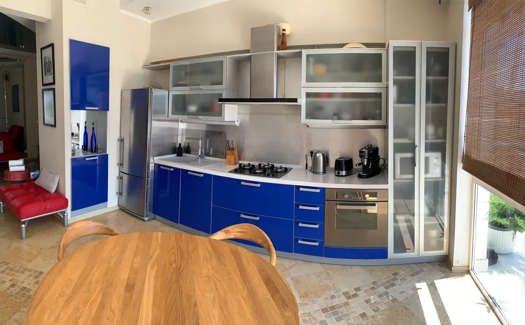 Квартира с видом на море рядом с набережной