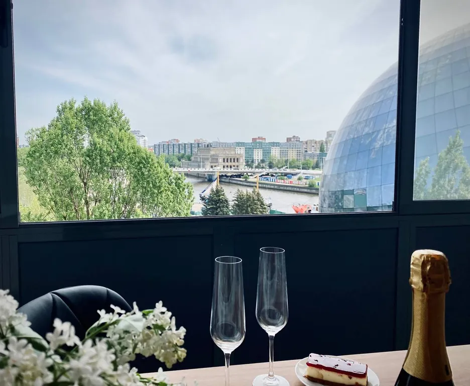 Квартира Стильная квартира с видом на остров канта и музей мирового океана — Калининград