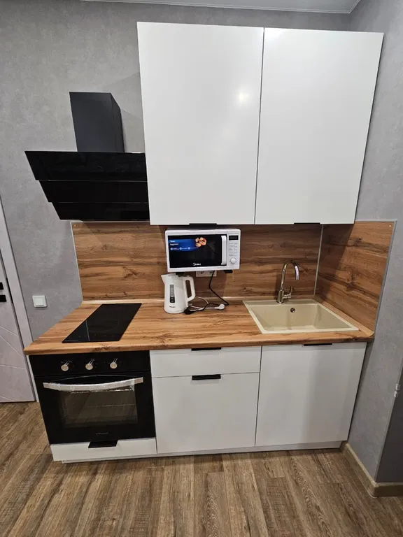 Евро двухкомнатная квартира около Меги